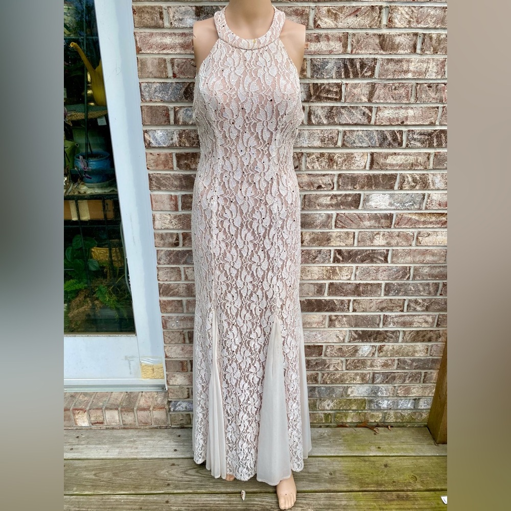 Y2K Off White & Cream Lace Beaded Back Prom Dress